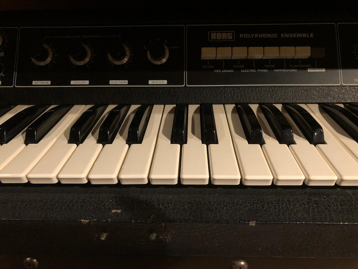 Studio B Korg PE1000